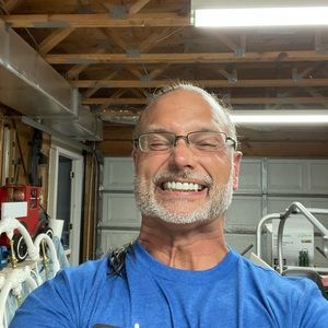 Meet your Posher, Bobby shane